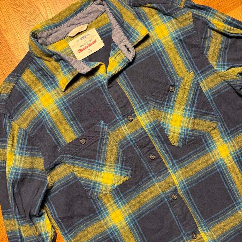 Urban Pipeline Ultimate Flannel Men’s Medium Blue Yellow Plaid Button Up Shirt